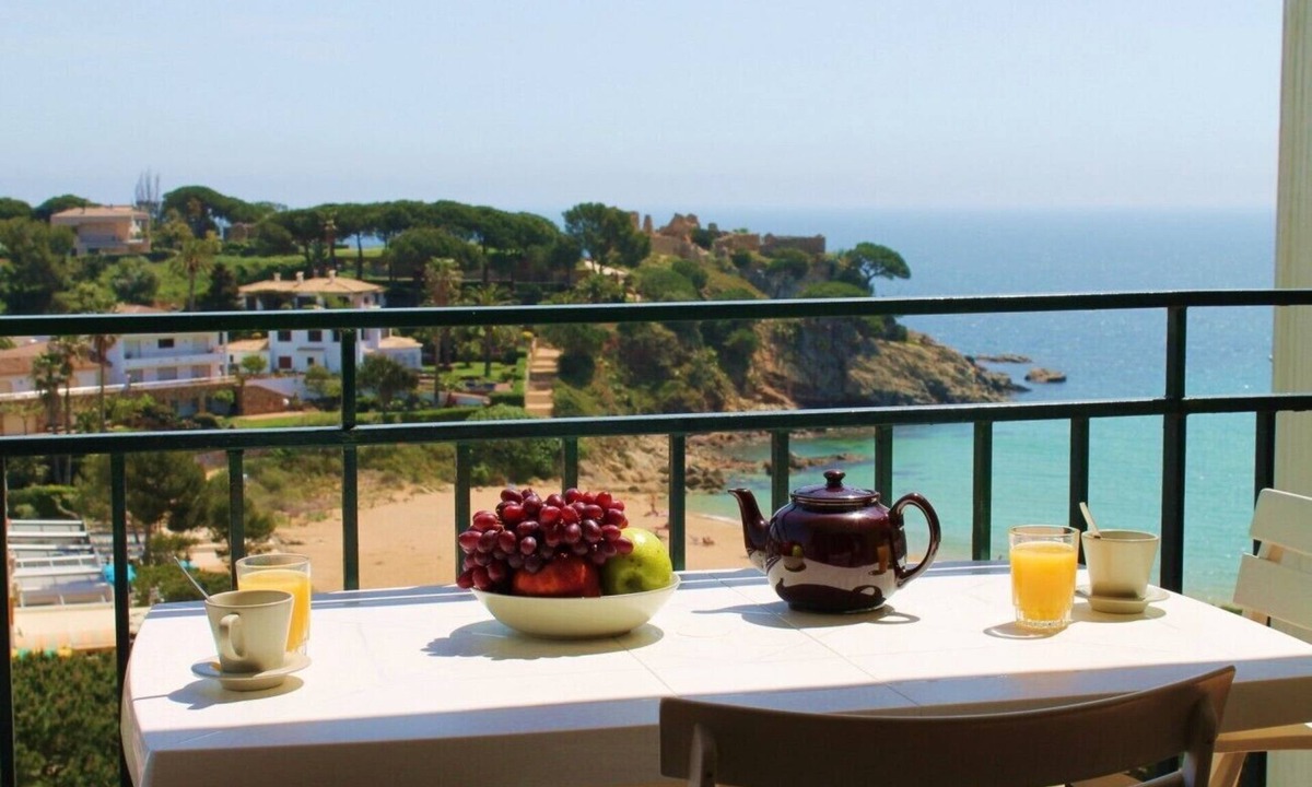 Palamos Apartment | B28º-VERY NICE AP. STUDY - 20 M FROM THE BEACH - SEA VIEW PARKING