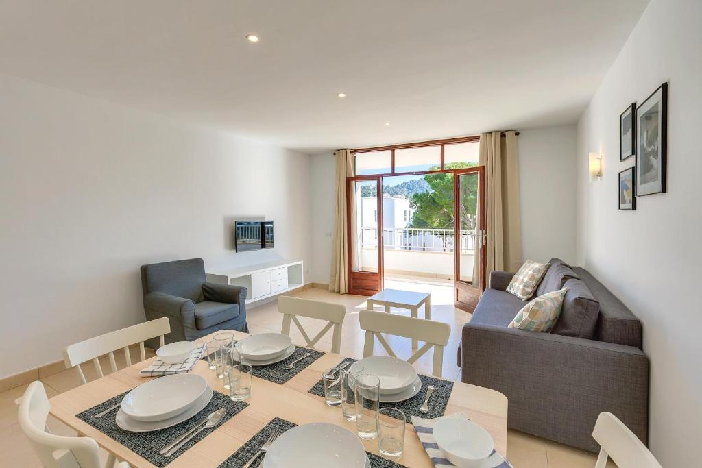 Camp de Mar Apartment | Bagari Apartments Camp de Mar