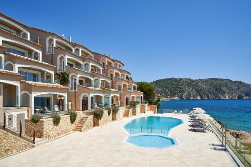 Camp de Mar Apartment | Bahia Suites Camp de Mar