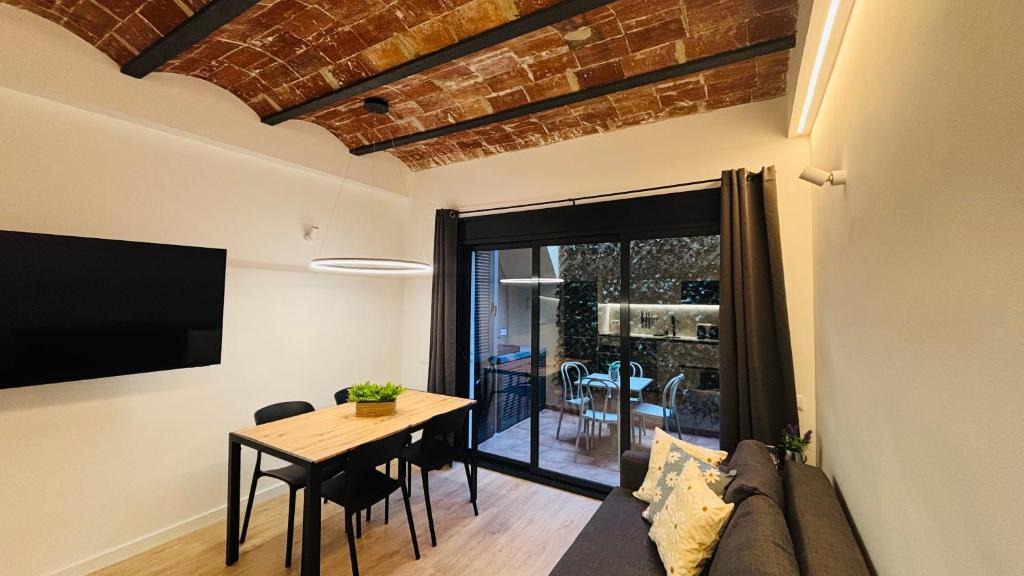 Terrassa Apartment | Bajos con encanto by Prestigi