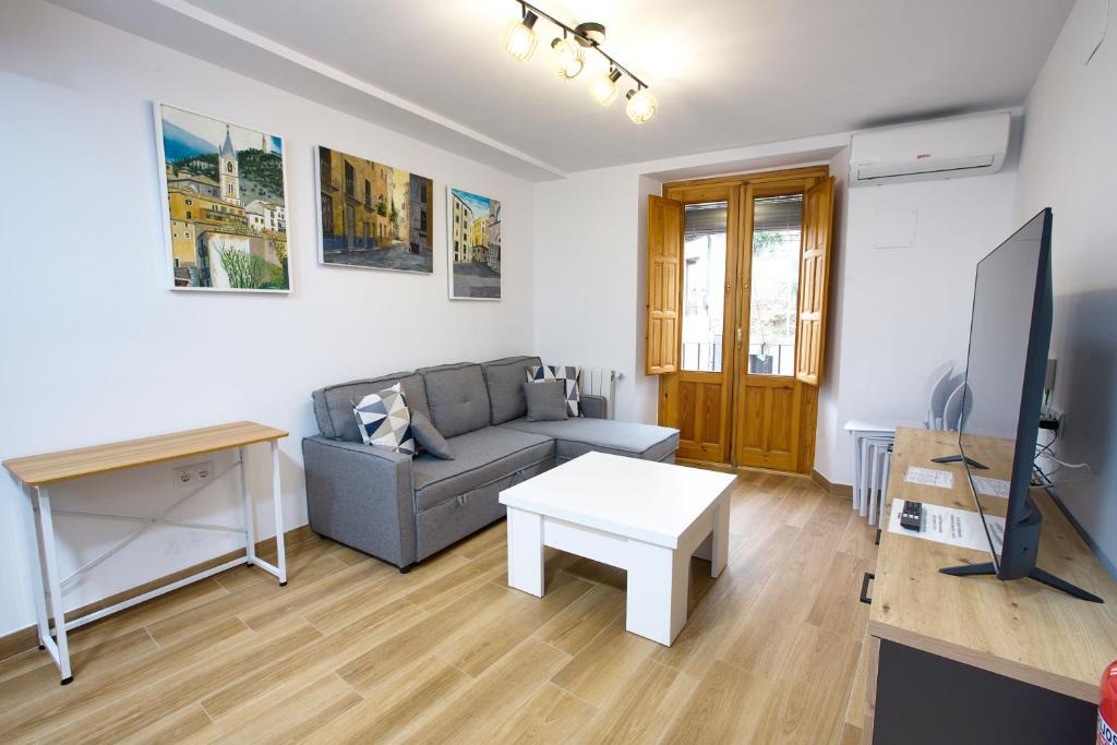 Old Town Apartment | Balcón de los Herreros