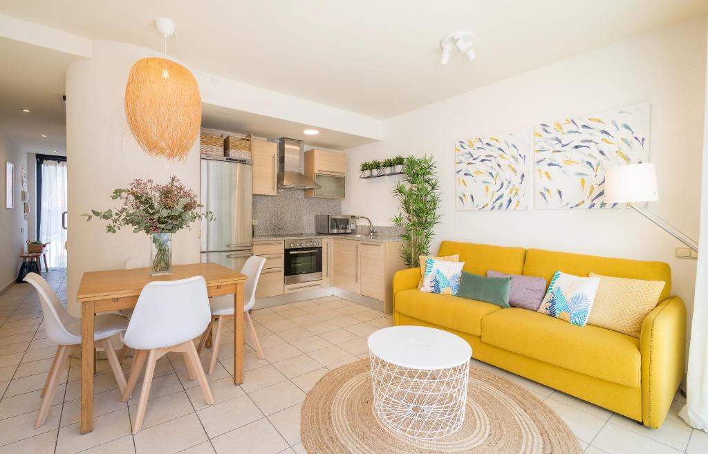 Tamariu Apartment | Beach Apartment in the heart of Tamariu