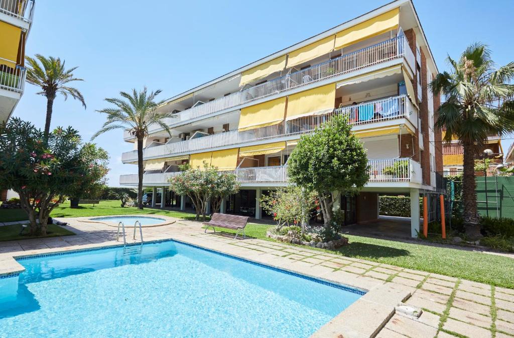 Castelldefels Apartment | Beachfront Resort Apartment
