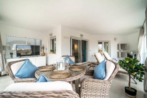 Roldan Apartment | Beautiful apartment at La Torre Golf Resort with large terrace - MO4212LT