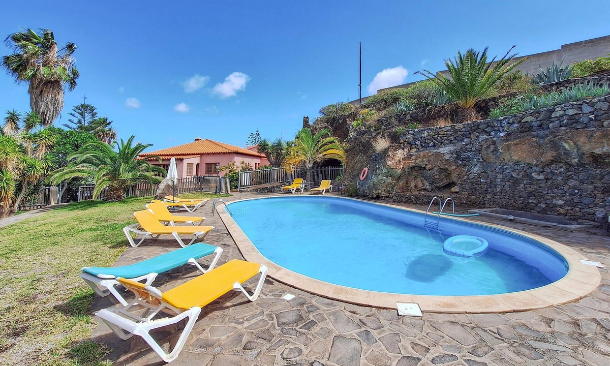 Buenavista del Norte House | Beautiful home in Buenavista del Norte