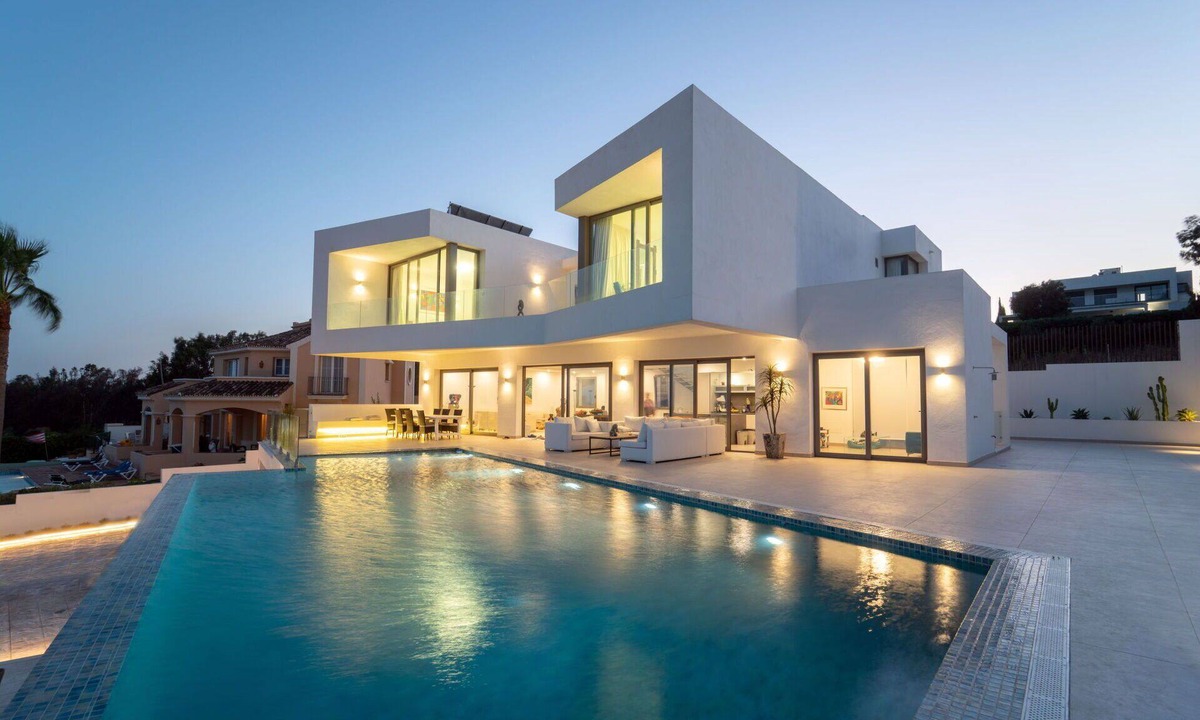 Manilva Villa | Beautiful private villa for 10 people with WIFI, private pool, A/C, TV, terrace and pets allowed