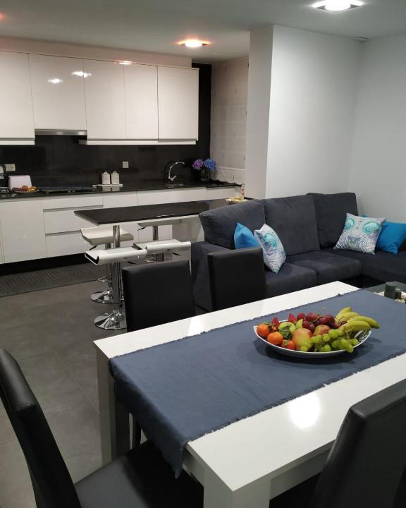 Cee Apartment | Blanco y López