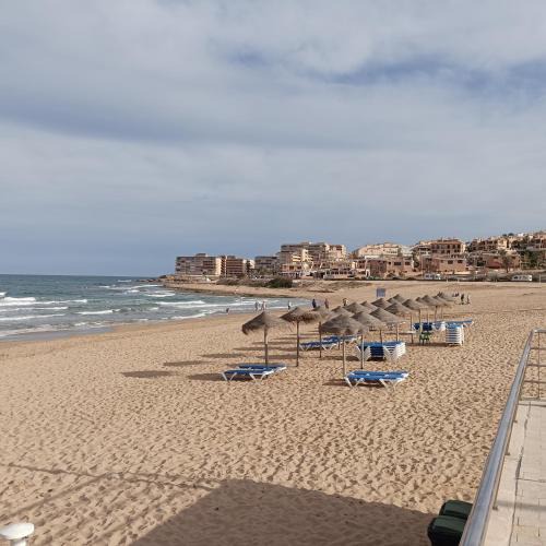 La Mata Apartment | Bonito Apartamento 150 m de la playa La Mata
