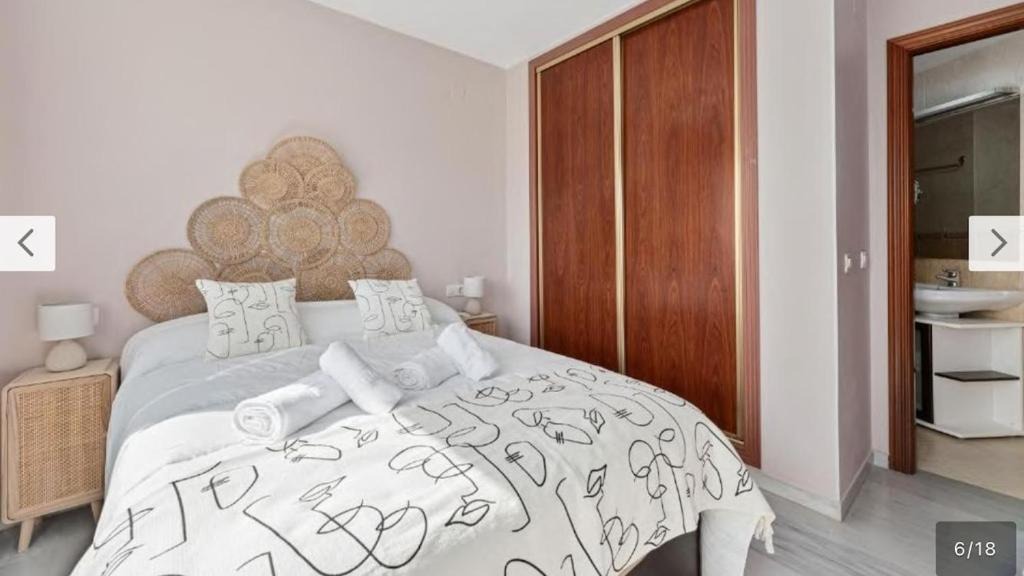 Cruz de Humilladero Apartment | Braille Apartment Center