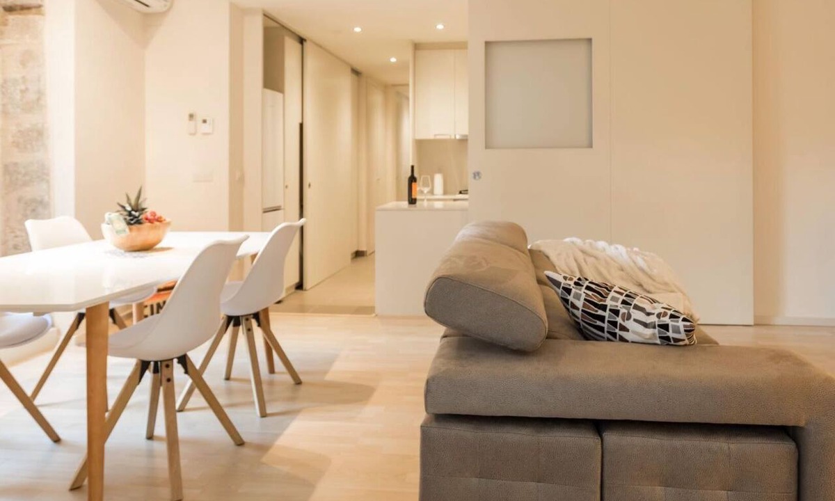 Old Town Apartment | Bravissimo Cort Reial 3B, fantastic apartment