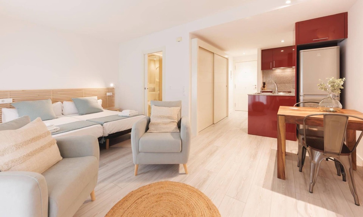 el Mercadal Apartment | Bravissimo Plaça Catalunya 1-2, studio apartment