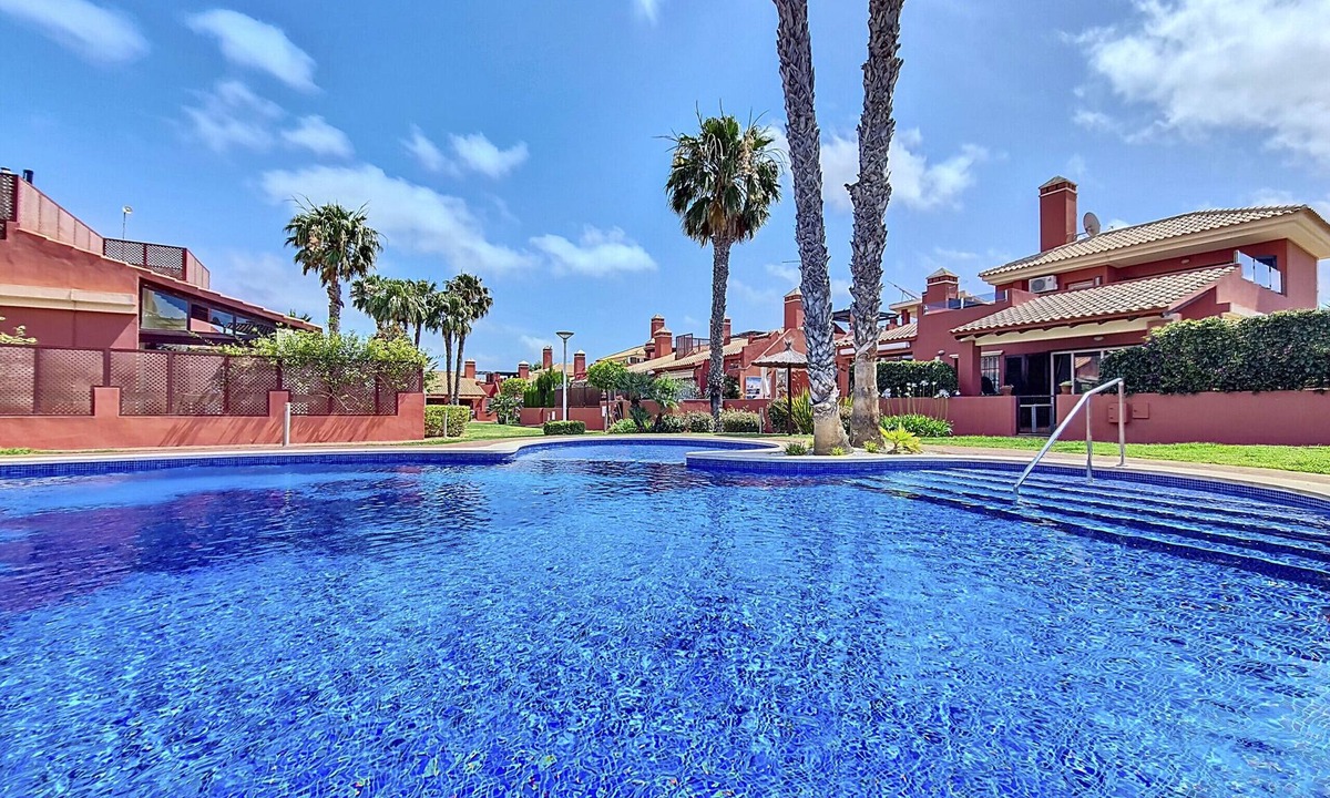 Mar de Cristal Ski Chalet | Bungalow, roof terrace, patio, free wifi, communal pool