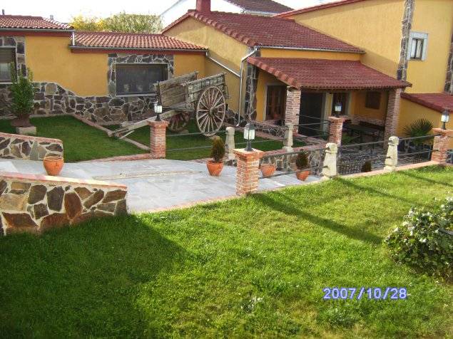 Ciudad Rodrigo Cottage | Cabin ∙ 6 bedrooms ∙ 5 guests