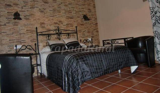 Losar de la Vera Cottage | Cabin ∙ 8 bedrooms ∙ 3 guests