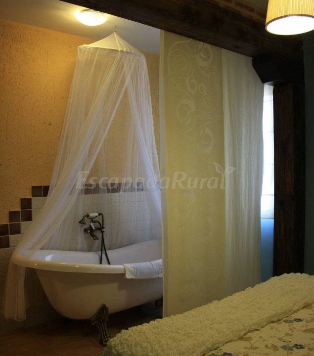 Sebulcor Cottage | Cabin ∙ 9 bedrooms ∙ 4 guests