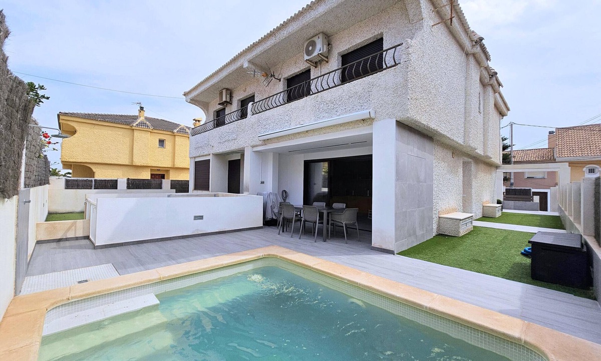 Cabo de Palos Ski Chalet | CABO DE PALOS AMOLADERAS
