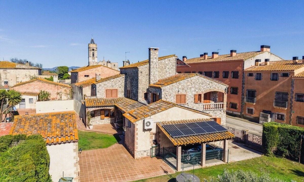 Riumors House | Cal Ferrer Nou - privacy, calm and Costa Brava