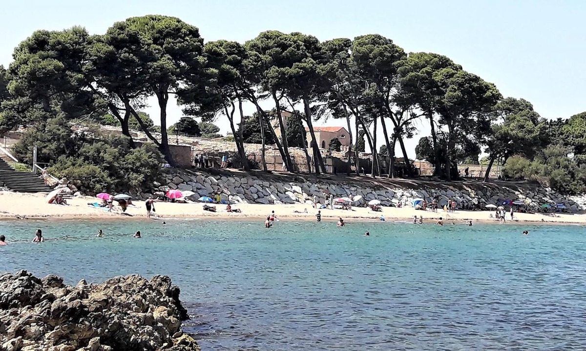 La Tallada d'Emporda Villa | Cal Marenya with private non-chlorine pool. 15 mins to Costa Brava beaches