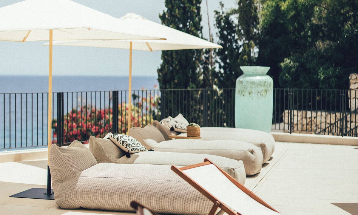 Coveta Fuma Hotel | Cala Lanuza Suites