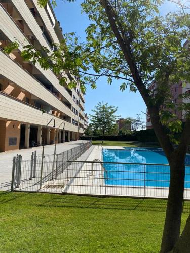 Logrono Apartment | Camino Santiago Naturaleza en Logroño Parking y Piscina by Apartamentos Logrono org