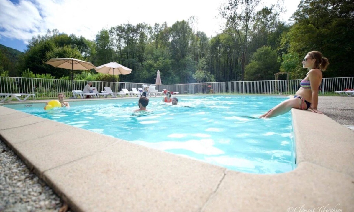 Montels House | Camping 4 étoiles - Piscine - ccbade0