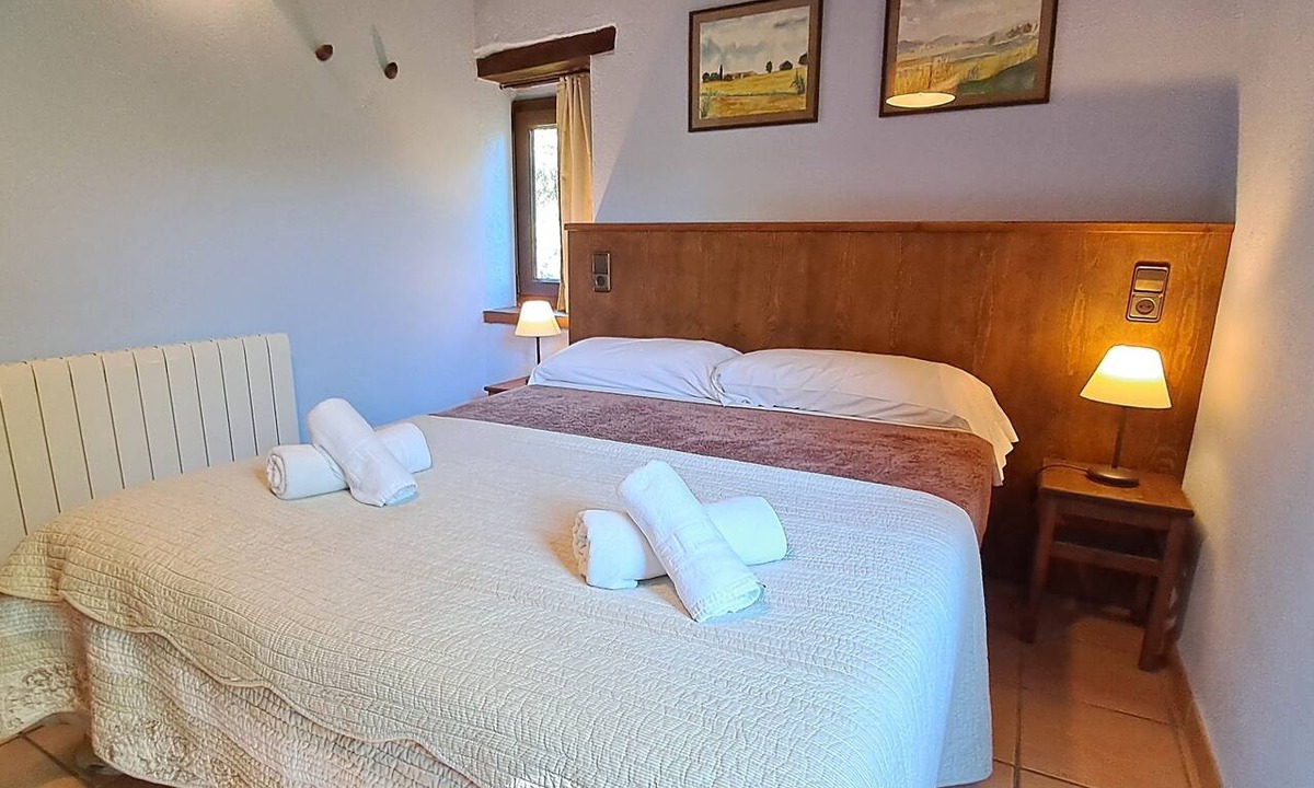 Les Planes d'Hostoles Villa | Can Bosquita – holiday home with pool, views and village within walking distance