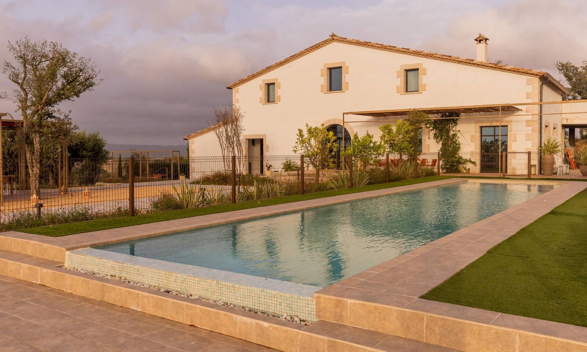 Llagostera House | CAN BUFÍ, Amazing country house with indoor pool