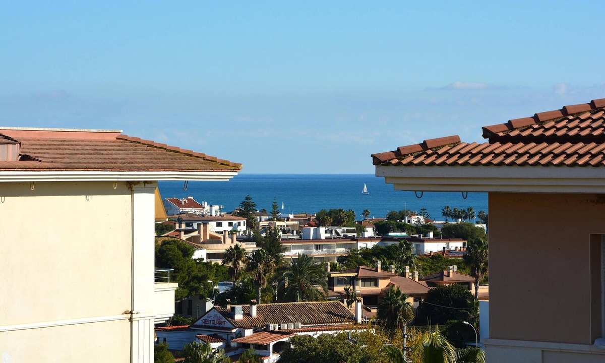 Vallpineda Apartment | Can Pei Apartment – 20 min walk to the beaches and 10 min by bike