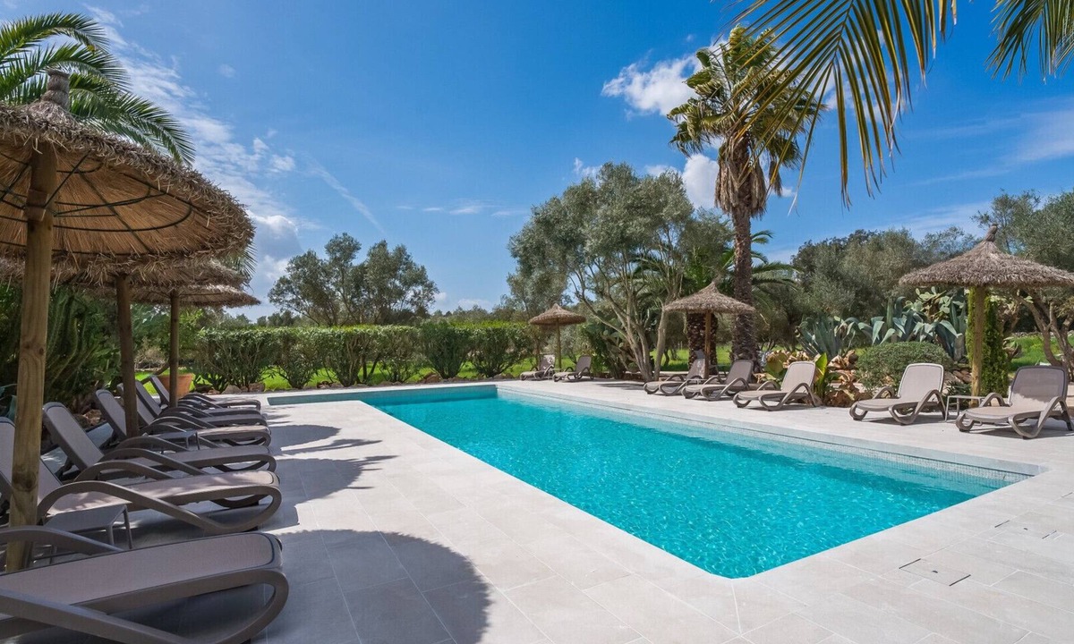Costitx House | CAN PINA - ECO REDONDA 1 - Apartment with shared pool in COSTITX. Free WiFi