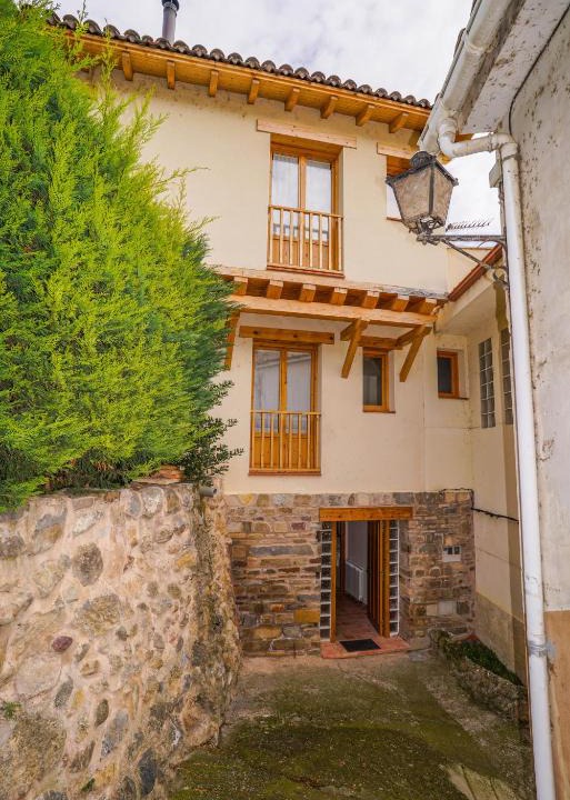 Arnedillo House | Casa Arnedillo by Apartamentos Arnedillo