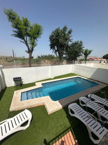 Vegas del Genil House | Casa con piscina a 10 min de Granada centro, Parking Gratis