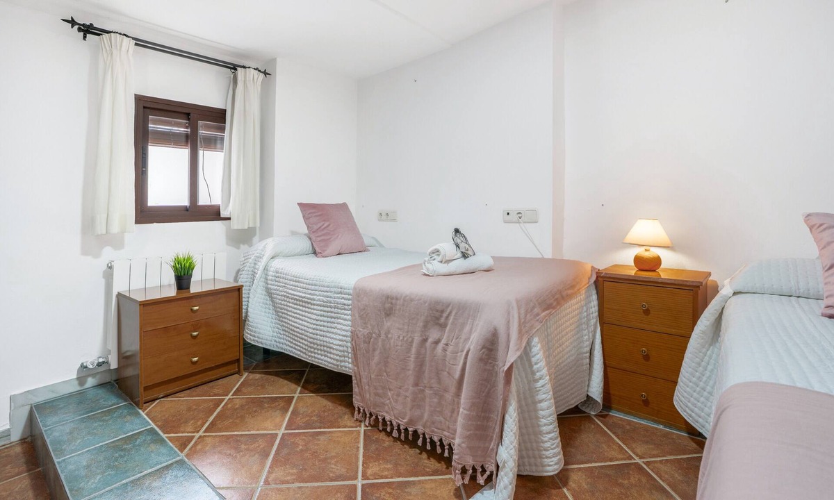 Alhama de Granada Apartment | Casa Cubo Rural Home H8 – Authentic Andalusian Charm
