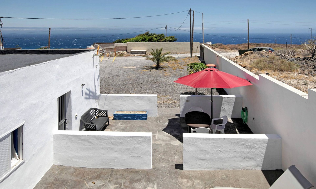 Fasnia Cottage | 'Casa Del Pescador' with Private Terrace, Private Garden and Wi-Fi