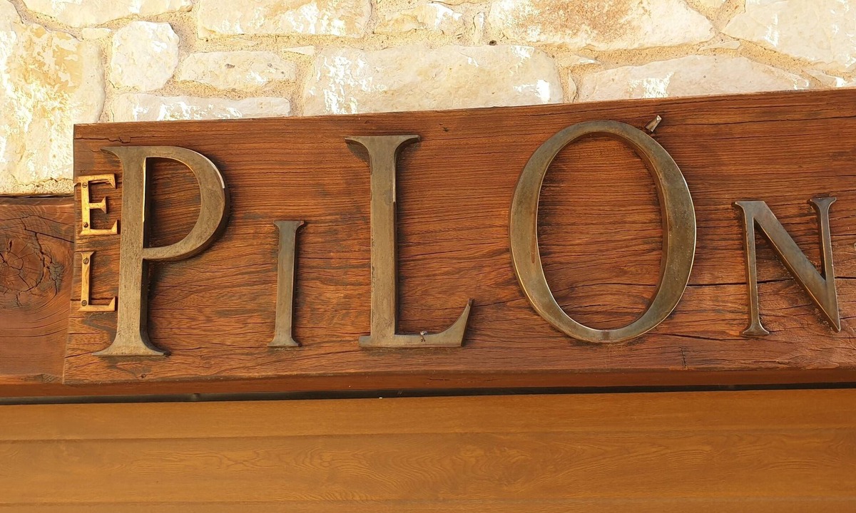 La Salceda Cottage | Casa el Pilón full rental rural house with capacity for up to 9 people