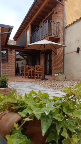 San Pedro de Latarce Hotel | Casa Elisa - Albergue turístico superior