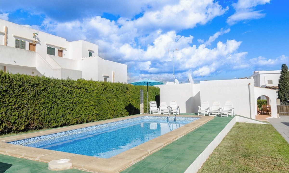 Cala d'Or Ski Chalet | Casa Fiol - House In Cala D'or. Free Wifi