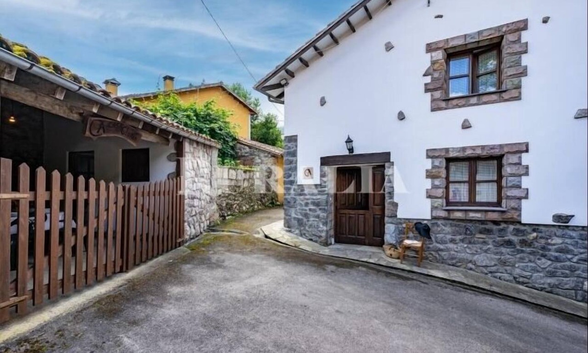 Ardisana House | Casa Gloria - country house in Ardisana (Llanes) | 6 guests