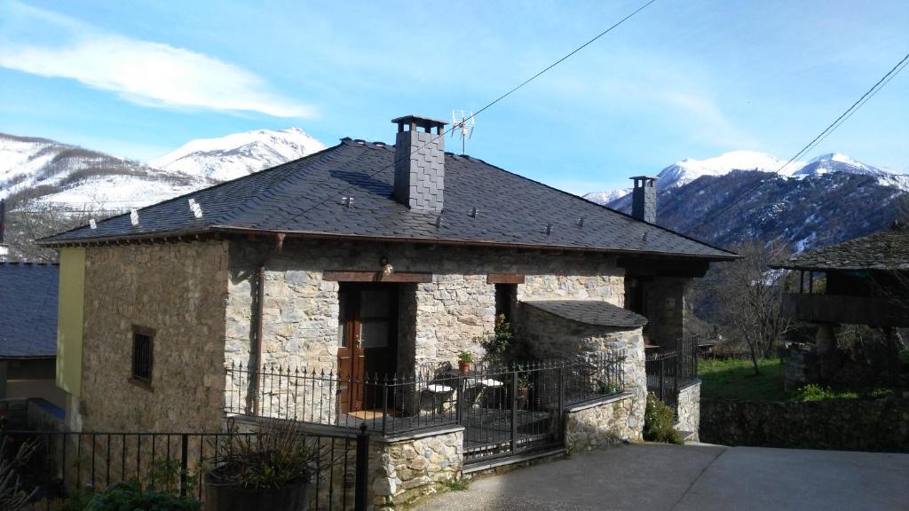 Monco House | Casa Gloria