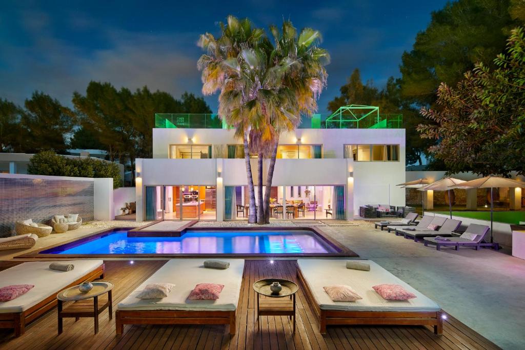 Santa Eulalia del Rio Villa | Casa India Ibiza
