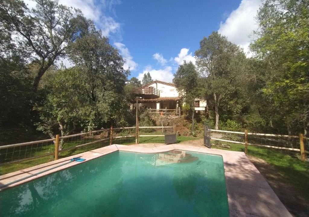 Castano del Robledo Ski Chalet | CASA LA INDIANA