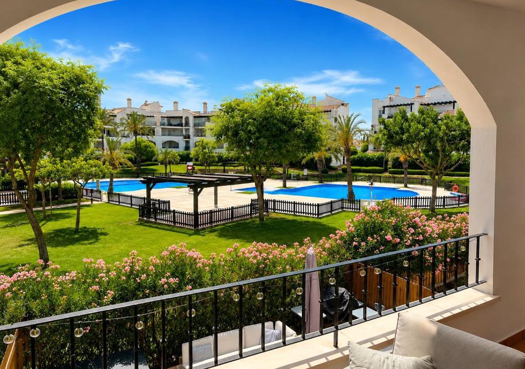 Roldan Apartment | Casa Lilo - Renovated 2-Bed Apartment with Pool View - La Torre Golf Resort