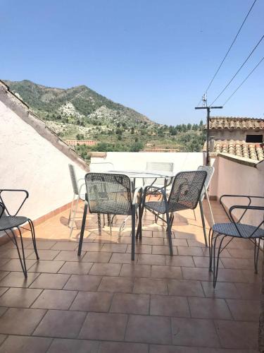 Beceite House | Casa Lola Beceite, terraza, barbacoa y chimenea