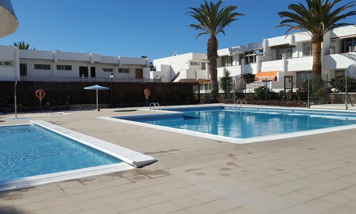 Las Rosas Apartment | Casa Mathis: a charming one-room vacation apartment located on the ground floor