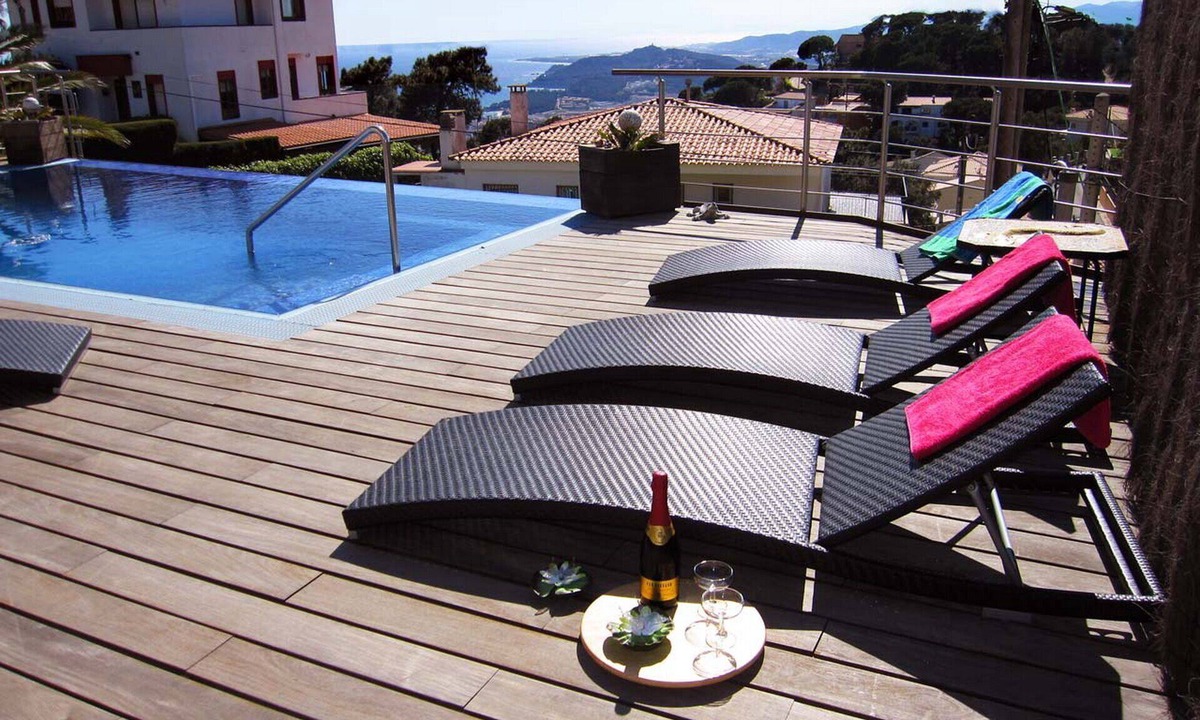 Lloret de Mar Apartment | Casa Molinero – Apartment with heated pool, private terrace & dogs welcome