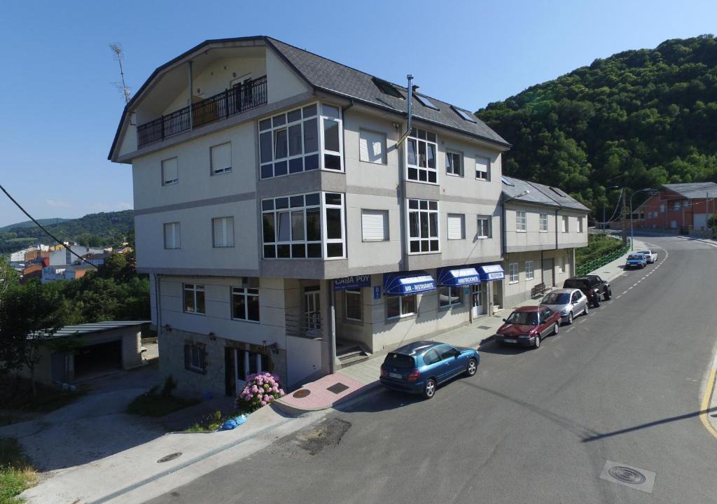 Becerrea House | Casa Poy