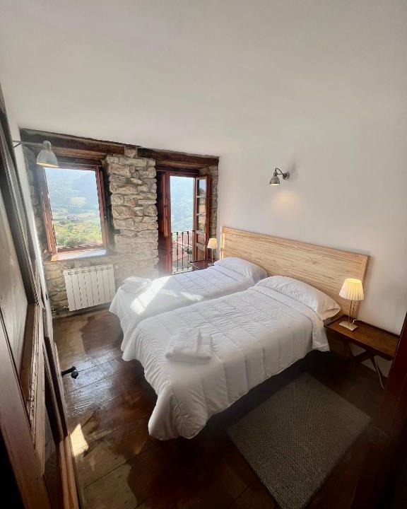 Armano House | Casa Rural Basiver - Habitación Pico Samelar