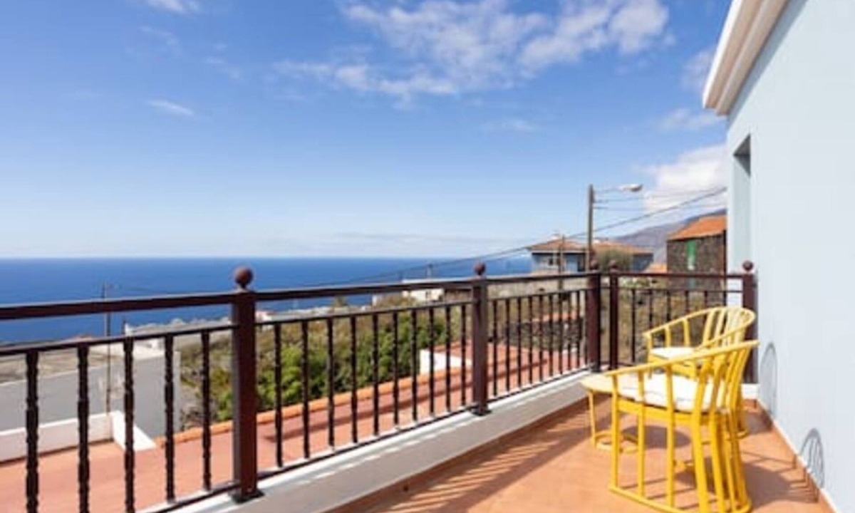 Los Llanillos Apartment | Casa Rural del Lomo - Terrace & BBQ, El Hierro