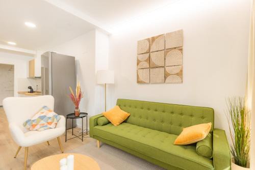 Torrefiel Apartment | Casa Valencia Berni - Bright & Spacious Apartment Near Valencia Center