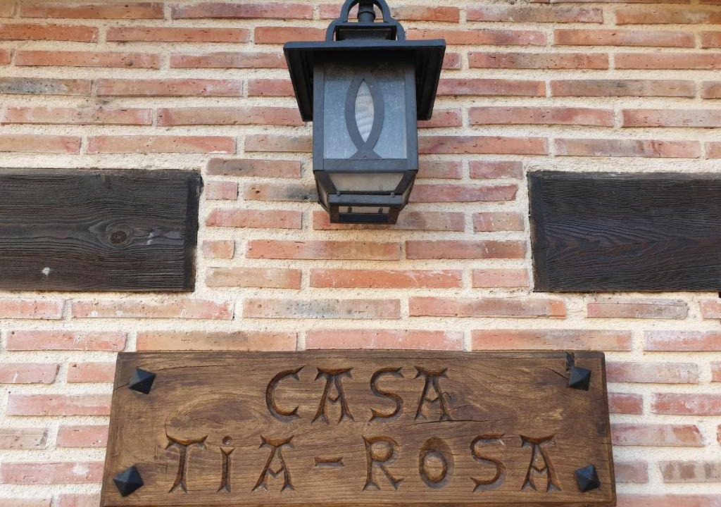 Quintanilla del Agua y Tordueles Apartment | casaruraltiarosa