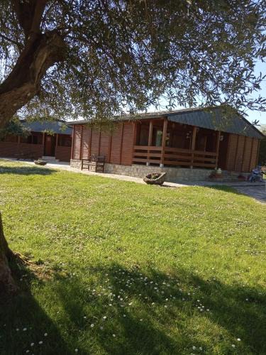 Roupar House | Casas de madera " A Chousa" en Roupar - Xermade
